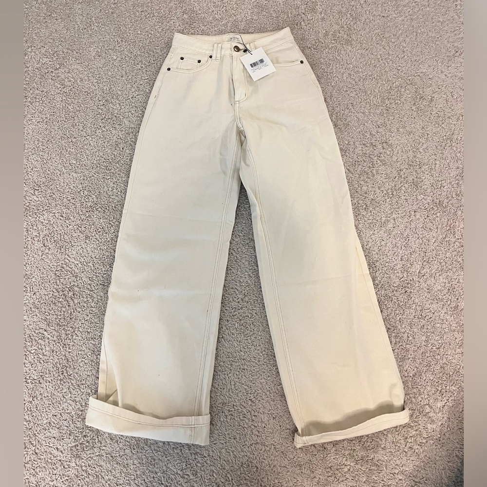 DISSH High Rise Wide Leg Jeans in Cream NWT Size 4/ 6